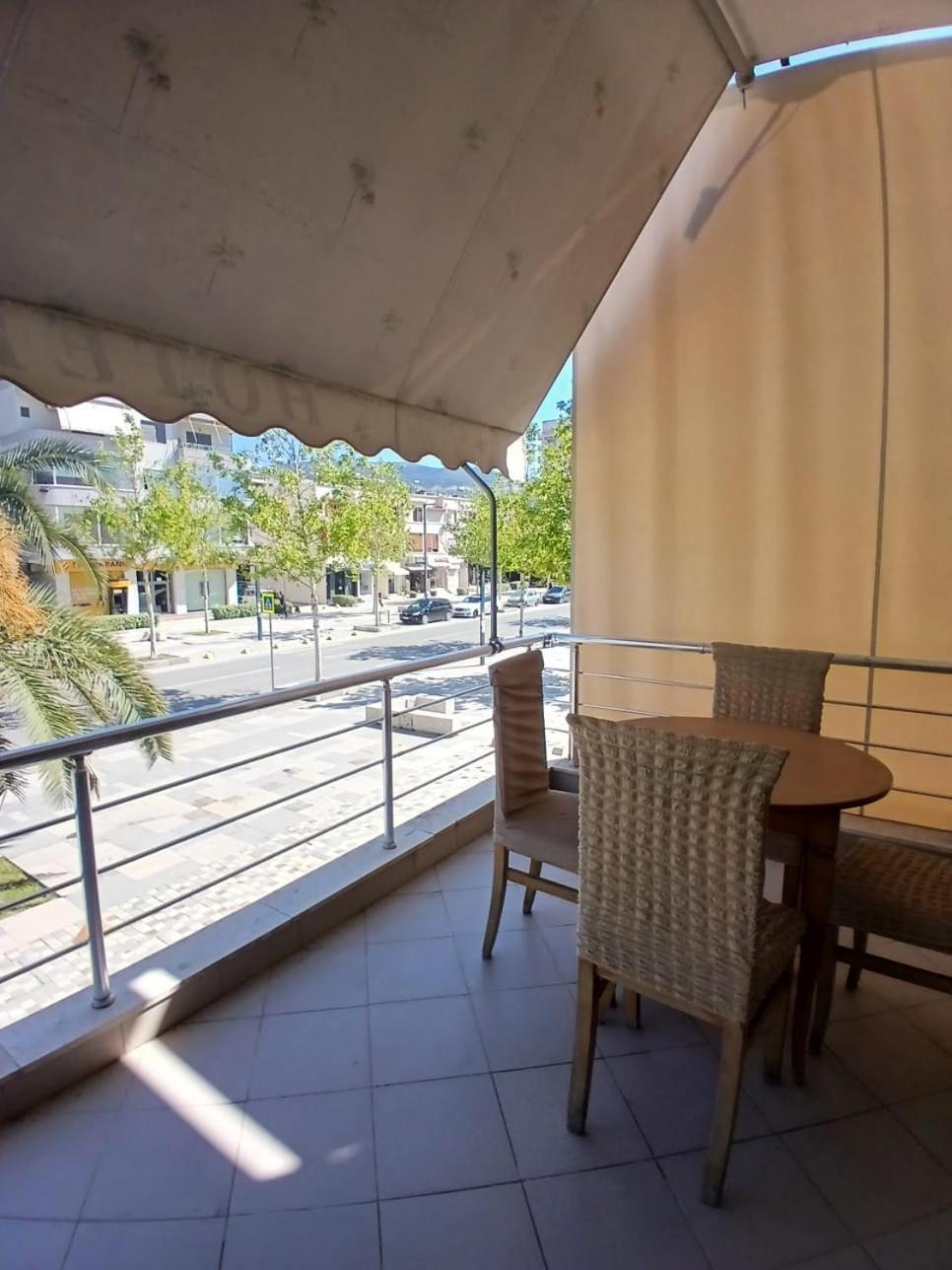 Hotel Rossi Vlorë Exterior foto